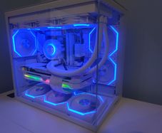 High-End Gaming PC - Ryzen 7 9800X3D - RTX 3080 - 32GB DDR5 - White Build - Like new