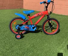 Spiderman kids bicycle with stabilisers, like new