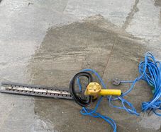 hedge cutter