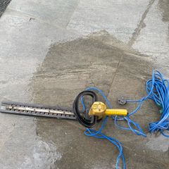 hedge cutter