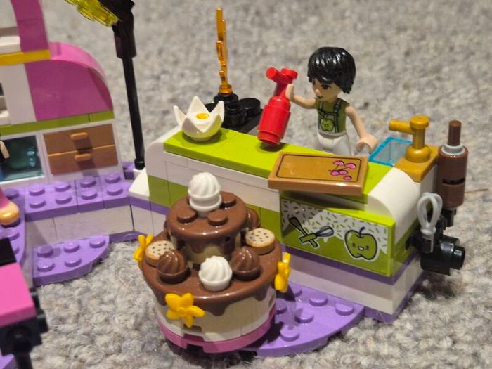 Lego Friends 41393 Baking Competition