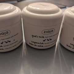 Ziaja goats milk hair mask