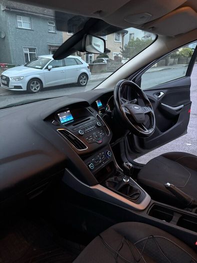 2015 Ford Focus Zetec 1.6L saloon