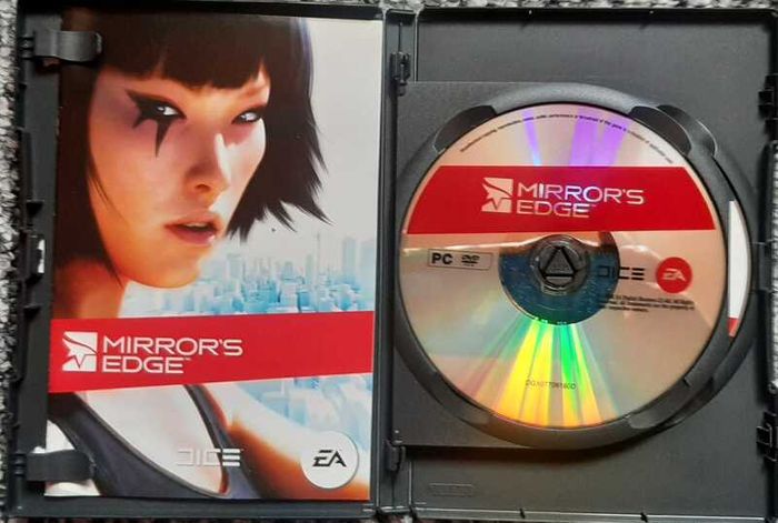 Mirror's Edge PC DVD-ROM Complete CIB with Bonus Soundtrack CD