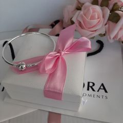 New small genuine pandora bangle