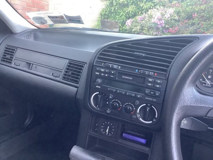 Bmw 3-series 1992- Final Price. No Offers