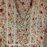 Floral blouse size 12 Image 3