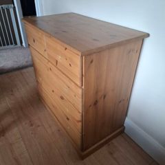 Chest of drawers