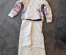 Women's ski/snowboard gear size 10-12