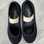 Low heeled character shoes Image 2