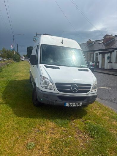 Mercedes van