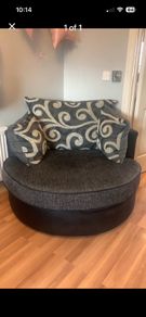 Large Swivel Chair