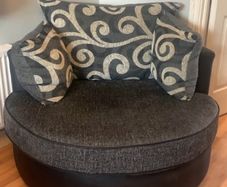 Large Swivel Chair