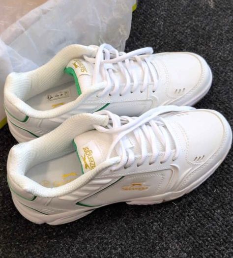 Classic Style Runners Uk 6 For Sale in Dun Laoghaire, Dublin from Accentiya