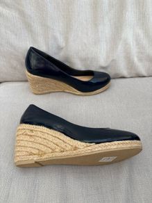 Navy wedges