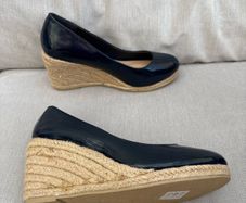 Navy wedges