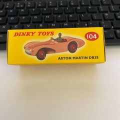 Dinky no.104 Aston Martin DB3S