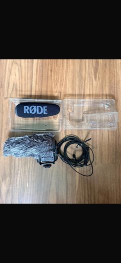 Rode VideoMic Pro+ Camera-mount Shotgun Microphone with Rode DeadCat