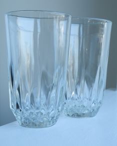 2 tall glasses
