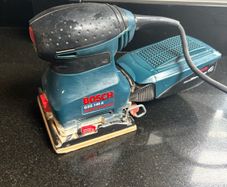 Bosch Professional GSS140A Orbital Sander