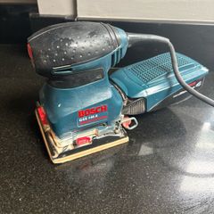 Bosch Professional GSS140A Orbital Sander