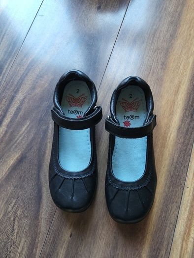 Leather shoes girl school size 2