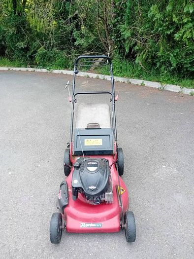 Gardencare self drive lawnmower