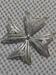 AJF sterling silver brooch