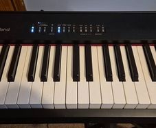 Roland FP30 Keyboard Piano