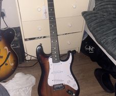 eletric Stratocaster with amp