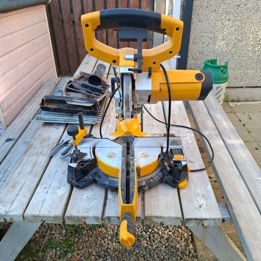 JCB Sliding Mitre Saw 210mm