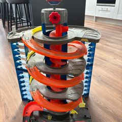 Hot Wheels Mega Garage