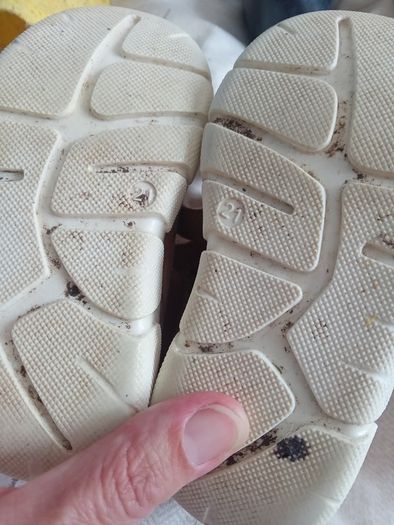 Girls boots