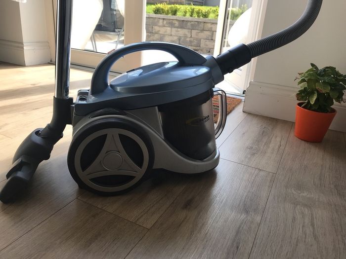 Vacuum Cleaner -powerful-Bagless -HEPA FILTER