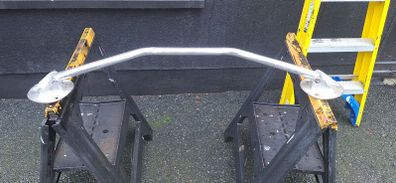 BMW e30 strut brace
