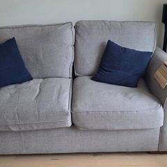 2 seater couch. In excellent condition. Purchased in Harvey Norman
