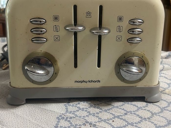 Morphy Richards 4 piece toaster