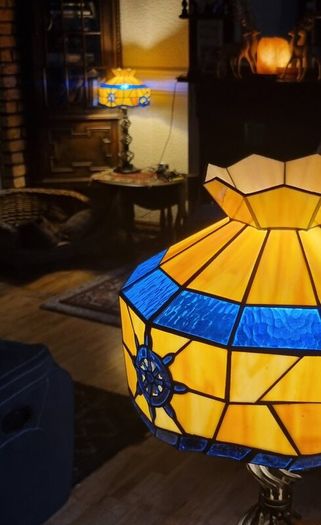 Tiffany style glass nautical table lamp