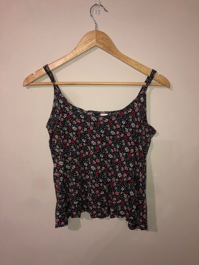 Floral top (size 8)