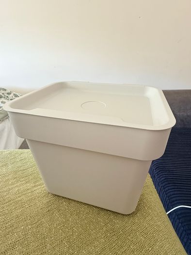 Light Grey 3L Plastic Storage Bin with Lid