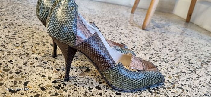 Yves Saint Laurent shoes
