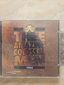 Thee Amazing Colossal Men CD - Totale
