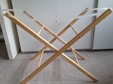 Moses basket stand