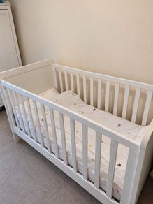 Hampden mamas & papas cot/ toddler bed