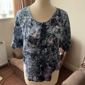 Staple XS Oversize Shirt Tie Dye Look