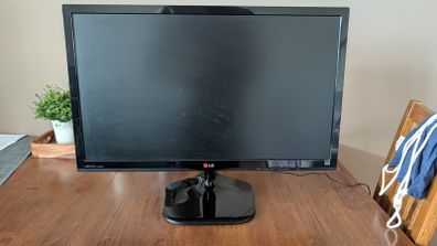 Lg 27" office monitor
