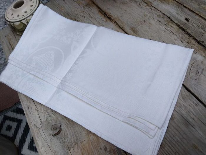 Irish Linen napkins, Linen Damask, linen serviettes, Vintage Irish Linen