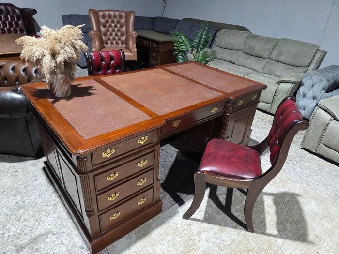 partners desk