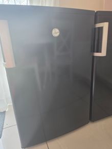 Hoover black under counter fridge
