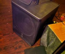 Yamaha DSR118 active subs pair with covers